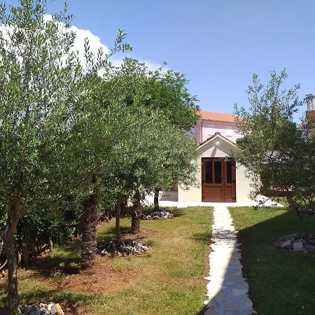 I-p Apartment Malinska