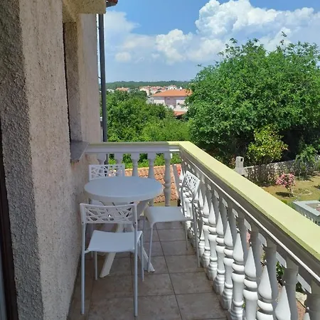 I-p Apartment Malinska