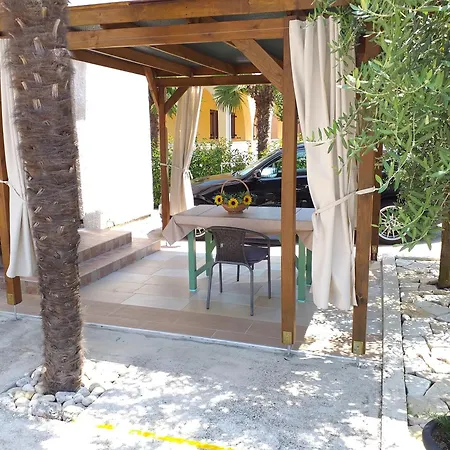 I-p Апартаменты *