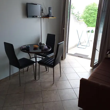 I-p Apartment Malinska