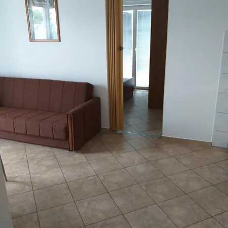 I-p Apartment *